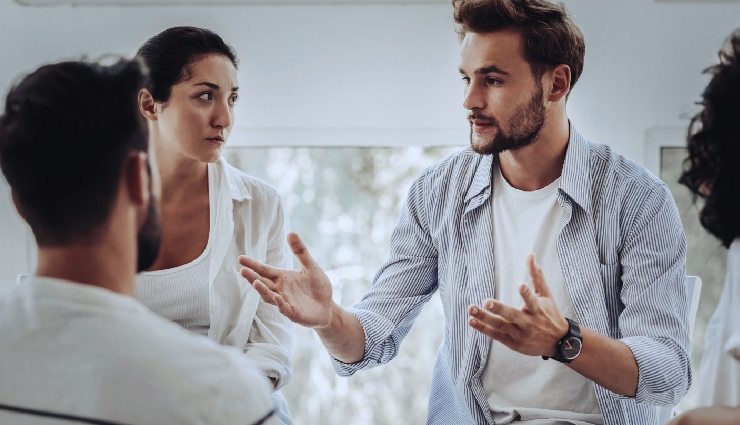 relationship arguments,things not to do during a fight,couple disagreements,handling relationship conflict,healthy relationship tips,avoid during arguments,fighting in relationships,relationship advice,conflict resolution,strengthen relationship,emotional communication,Relationship Mistakes,couple communication tips