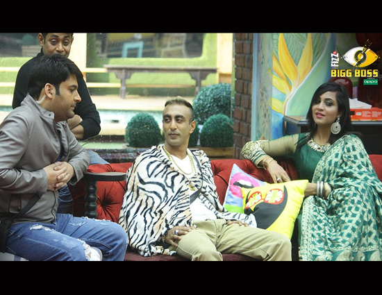 Bigg Boss 11- Arshi Khan Took Revenge With Hina Khan in Front of Kapil Sharma