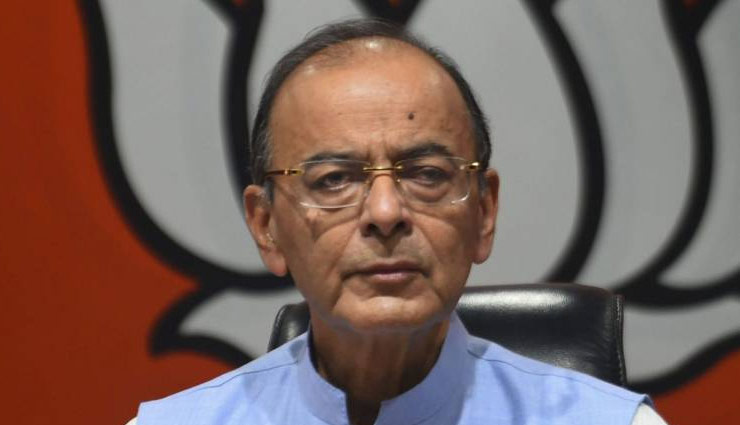 प्रियंका गांधी के वाराणसी से ना लड़ने पर जेटली का तंज, कहा - हवा निकल गई