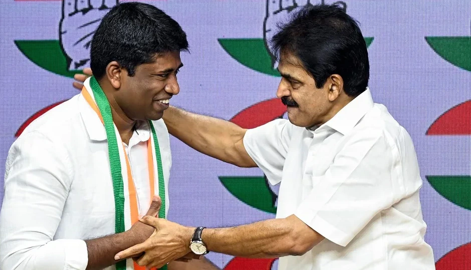 इस्तीफा लंबित रहने के बावजूद कांग्रेस में शामिल हुए गोपीनाथन, IAS अधिकारियों के लिए क्या हैं नियम