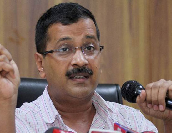 केजरीवाल ने झुग्गियों में 1206 सामुदायिक शौचालय का उद्घाटन किया