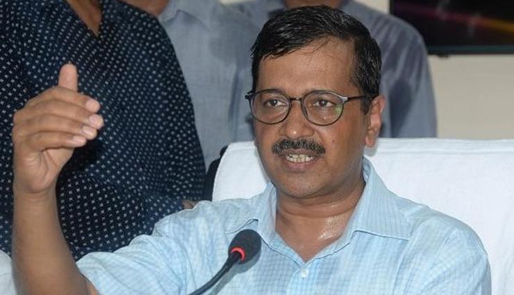 मनोज तिवारी वोट मांगने आएं तो उन्हें घर से बाहर निकाल दीजिए: अरविंद केजरीवाल