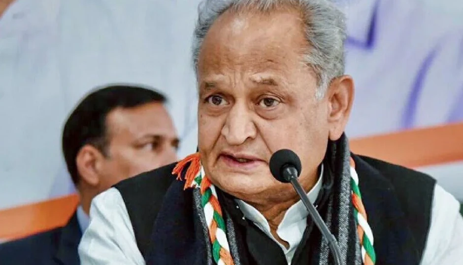 SI भर्ती में इंसाफ की मांग को लेकर गहलोत का हमला, बोले- पेपर लीक पर सिर्फ राजस्थान को किया गया बदनाम