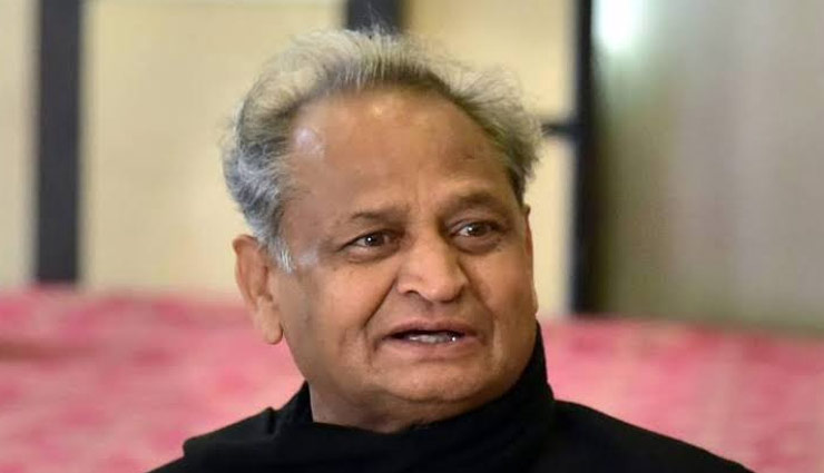 राजस्थान / 16 जुलाई को मंत्रिमंडल का विस्तार कर सकते है गहलोत,  3 मंत्रियों की बर्खास्तगी के बाद 8 पद खाली 