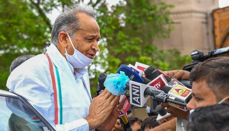 प्रदेशवासीयों के मोबाइल पर पहुंच रहा मुख्यमंत्री गहलोत का SMS, लॉकडाउन को लेकर की यह अपील