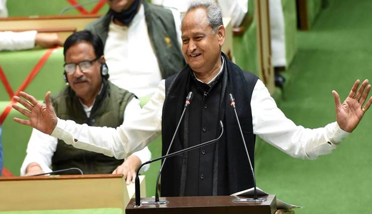 मुख्यमंत्री गहलोत की सराहनीय पहल, छोटे उद्यमियों का बकाया ऋण माफ कर दी बड़ी राहत