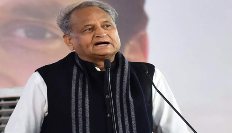 तबादलों में करप्शन के बयान पर गहलोत द्वारा डेमेज कंट्रोल की कोशिश, बोले- हर डिपार्टमेंट में करप्शन होता ही है