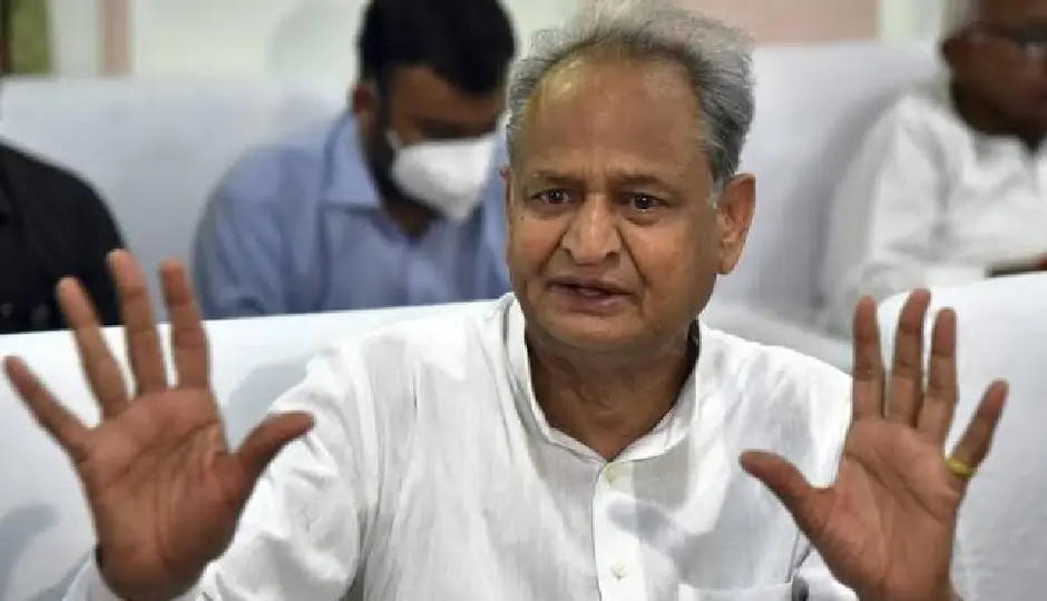गहलोत का भाजपा सरकार पर तीखा प्रहार, बोले- पीएम के दौरे से पहले रिफाइनरी की खुद निगरानी करें मुख्यमंत्री