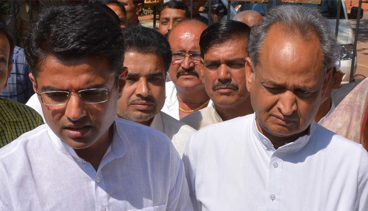 अशोक गहलोत, सचिन पायलट दिल्ली में, राजस्थान कांग्रेस में बदलाव की मांग