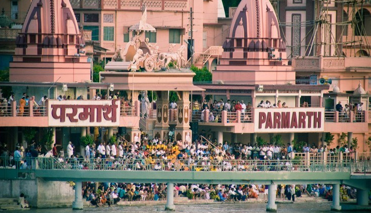 ashrams in india,parmarth niketan,rishikesh,tushita meditation centre,dharamshala,osho international meditation resort,punе,sri sathya sai baba Аshram (prasanthi nilayam),puttaparthi,yoga institute,mumbai,art of living international center,bangalore