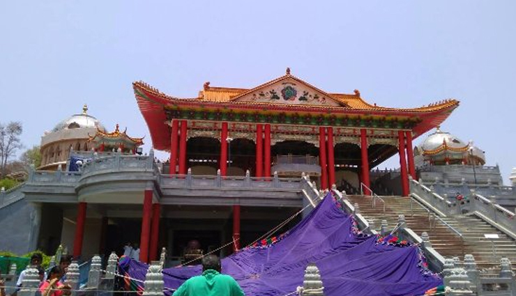 ashrams in india,parmarth niketan,rishikesh,tushita meditation centre,dharamshala,osho international meditation resort,punе,sri sathya sai baba Аshram (prasanthi nilayam),puttaparthi,yoga institute,mumbai,art of living international center,bangalore