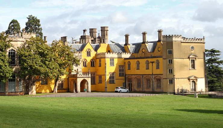 largest city parks in england,england biggest urban parks,urban green spaces in england,expansive city parks in the uk,green oases in english cities,england vast urban green areas,iconic city parks in england,recreational parks in english cities,england urban natural retreats,exploring city parks in england