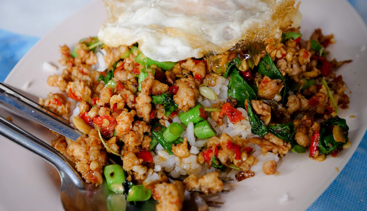 street foods to try in asia,asia,thailand,pad krapow moo,indonesia,satay chicken skewers,vietnam,beef noodles,malaysia,beef rendang,thailand,chicken noodle soup