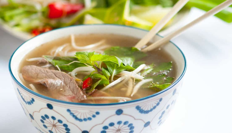 street foods to try in asia,asia,thailand,pad krapow moo,indonesia,satay chicken skewers,vietnam,beef noodles,malaysia,beef rendang,thailand,chicken noodle soup