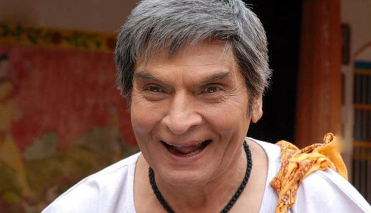 #MeToo 'हम साथ साथ हैं' की क्रू मेंबर ने आलोक नाथ पर लगाया इल्जाम, बोलीं- मेरे सामने सारे कपड़े उतार दिए और जोर-जबरदस्ती करने लगे metoo,alok nath,sexual harassment,crew member,hum saath saath hain