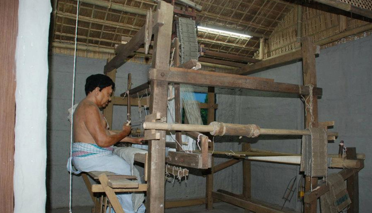 assam,places to visit in assam,tourist attraction in assam,kaziranga national park,manas national park,kamakhya temple,hajo,sualkuchi,dispur