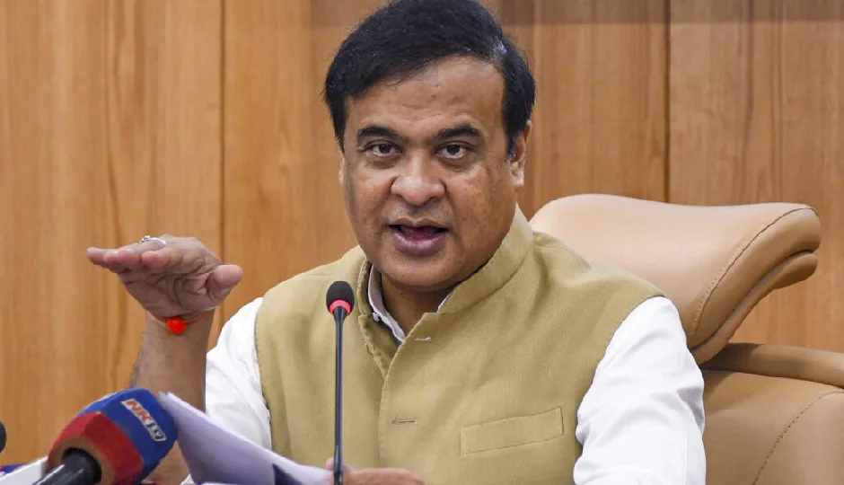 असम में बीफ बिक्री पर कसा शिकंजा: 100 से ज्यादा होटलों पर छापेमारी, 1000 किलो मांस जब्त, 132 लोग हिरासत में