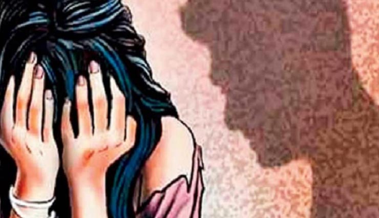 जोधपुर : नशीला पदार्थ खिलाकर रिश्तेदार ने ही लूटी महिला की इज्जत, बनाया अश्लील वीडियो जोधपुर : नशीला पदार्थ खिलाकर रिश्तेदार ने ही लूटी महिला की इज्जत, बनाया अश्लील वीडियो