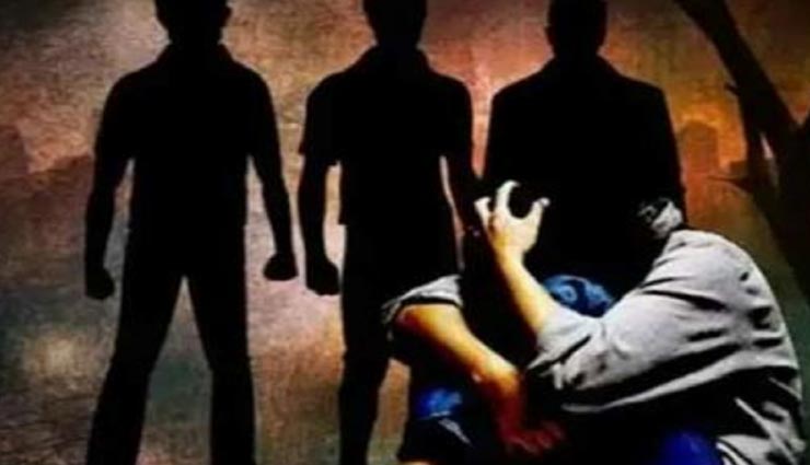 चूरू : 14 साल की नाबालिक को जबरदस्ती कार में बैठा ले गए तीन युवक, गैंगरेप कर बनाया विडियो 