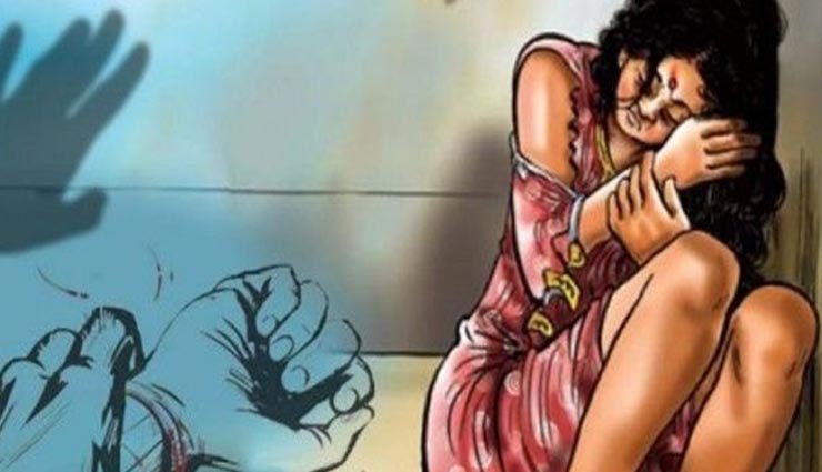 उत्तरप्रदेश : स्कूटी सिखाने के बहाने किशोरी से दो युवकों ने किया सामूहिक दुष्कर्म