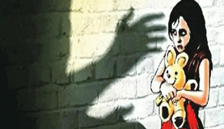 पंजाब : कलयुगी मां ने अपनी ही बेटी का होटल में कराया दुष्कर्म, किया प्रेमी के बेटे के हवाले