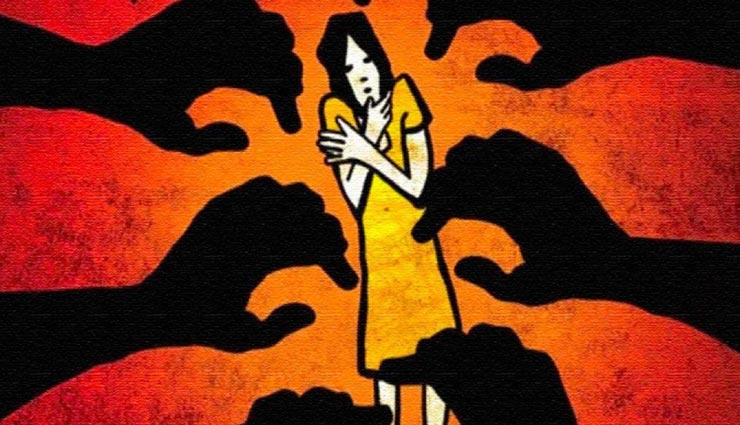 उत्तरप्रदेश : नित्य क्रिया के लिए गई महिला को जबरन उठा ले गए दो युवक, बारी-बारी से किया दुष्कर्म 