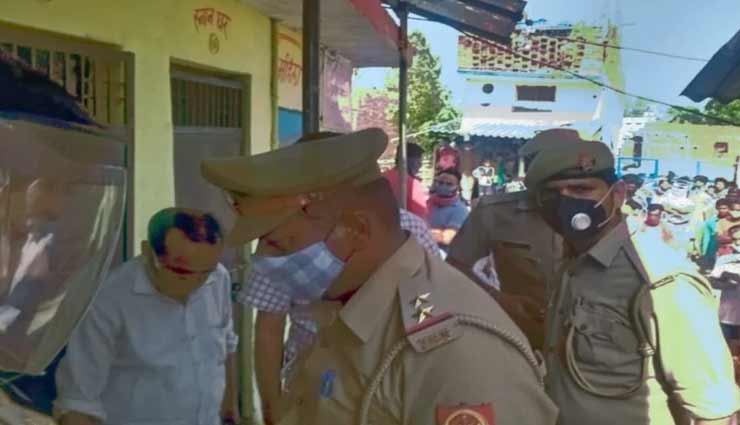 उत्तरप्रदेश : सुलभ शौचालय में दस वर्षीया बालिका का दुष्कर्म कर गला दबा की गई हत्या 