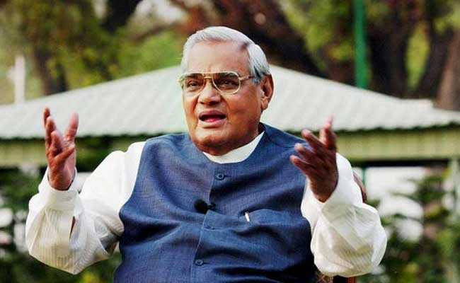 poems by atal bihari vajpayee,rip atal bihari vajpayee,former pm of india,news