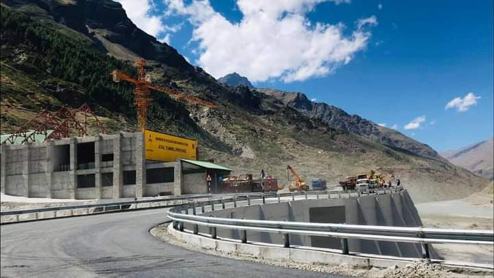 kullu local,himachal pradesh,kullu,manali,atal tunnel company officers honoured,news,national news kullu himachal pradesh  hindi news