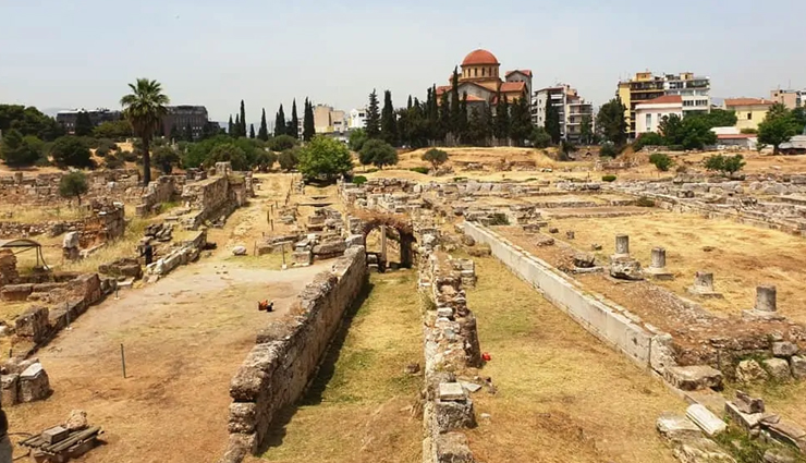 historical tourist spots in athens,greece,places to visit in athens,temple of hephaestus,parthenon,temple of athena nike,the erechtheion,kerameikos cemetery,agios georgios church,lycabettus hill,first cemetery of athens