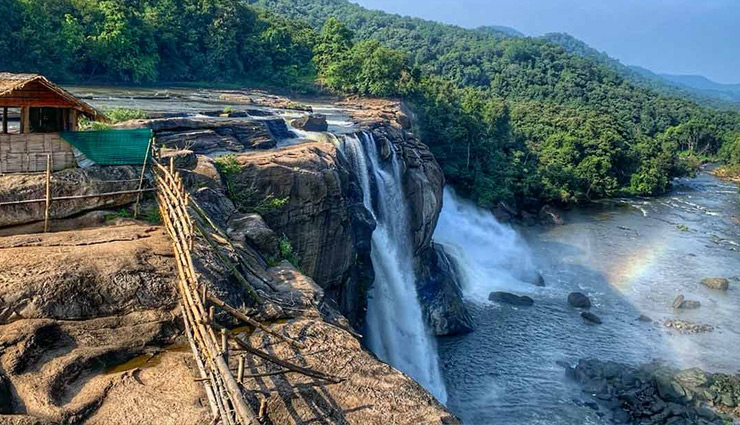 famous waterfalls in south india,south india waterfall guide,best waterfalls in south india,jog falls karnataka,athirappilly falls kerala,courtallam falls tamil nadu,hogenakkal falls tamil nadu,dudhsagar falls goa karnataka,abbey falls coorg,top waterfalls to visit in south india,trekking waterfalls south india,monsoon waterfalls in south india,shivanasamudra falls karnataka,meenmutty falls kerala,soochipara falls wayanad