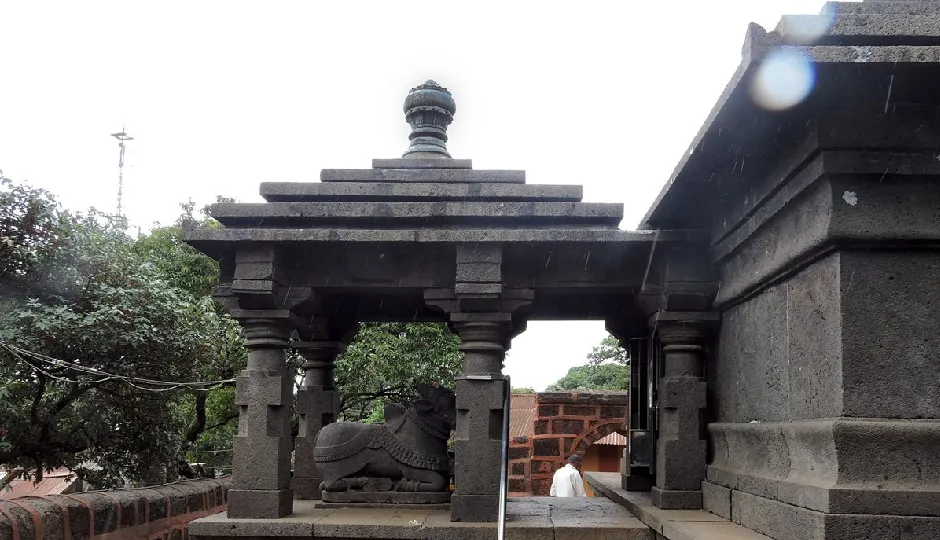 mahabaleshwar temples,temples in mahabaleshwar,mahabaleshwar temple,panchganga temple mahabaleshwar,krishnabai temple,atibaleshwar temple,bhavani mata temple pratapgad,dholya ganpati temple wai,shri datta mandir panchgani,spiritual places mahabaleshwar,temples near mahabaleshwar