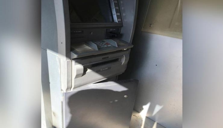 झुंझुनूं : बदमाशों ने की 22 लाख रुपए से भरी ATM मशीन को काटने की असफल कोशिश