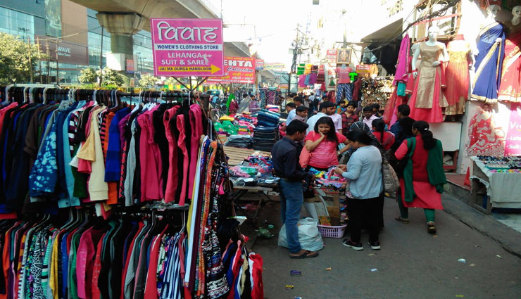 करना चाहते है दिवाली की बेस्ट शॉपिंग, इसके लिए परफेक्ट है दिल्ली की ये 6 जगह holidays,diwali special,diwali shopping,delhi 6th place,chandni chouk,dariba kala,paharganj market,atta market,tibbati bazar,delhi haat