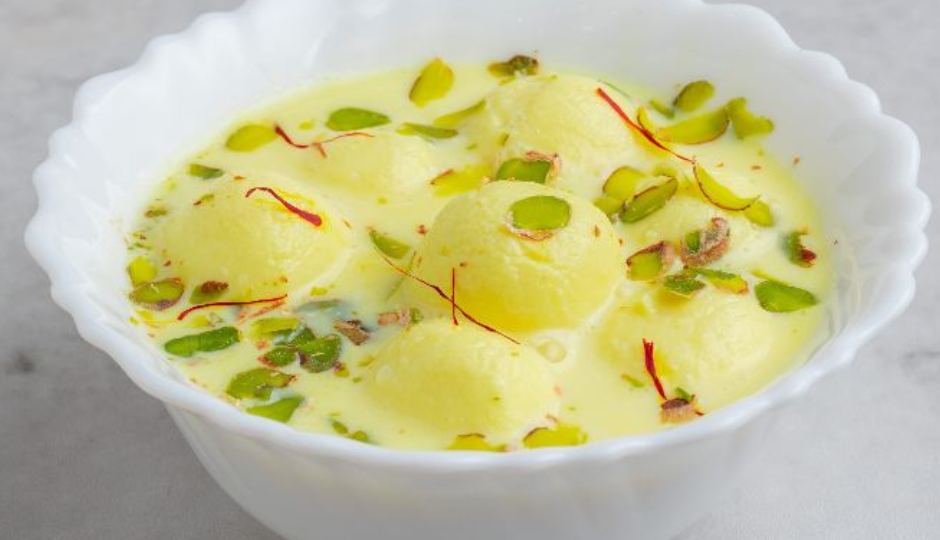 आटे की रसमलाई : इस स्पेशल स्वीट डिश के लिए अब और इंतजार सही नहीं, दें प्राथमिकता #Recipe atta rasmalai,atta rasmalai sweet dish,atta rasmalai festival,atta rasmalai ingredients,atta rasmalai recipe,atta rasmalai guest,atta rasmalai family,atta rasmalai homemade