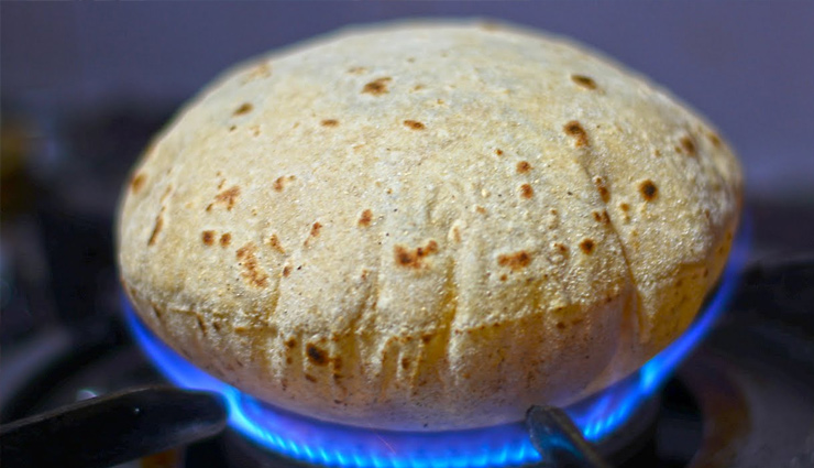 5 healthy breakfast at home,atta roti,ragi chilla,dahi chura,idli sambhar,upma,healthy breakfast,Health,Health tips,health news