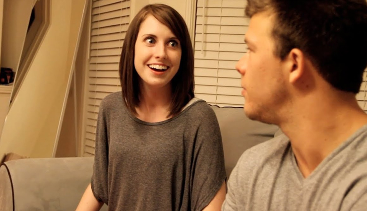 overly attached boyfriend,signs of overly attached boyfriend,relationship tips,couple tips,dating tips