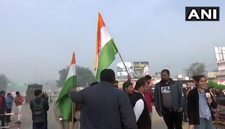 Scores of people assemble in Attari to welcome IAF pilot Abhinandan Varthaman