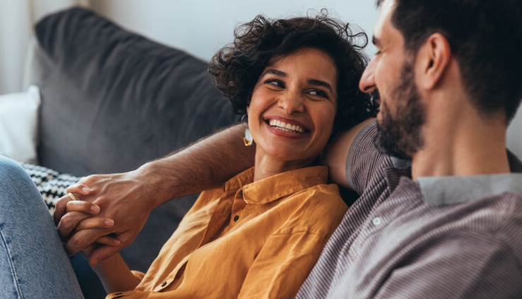 supportive partner signs,relationship support,emotional support in relationships,partner encouragement,genuine support from partner,relationship goals,supportive spouse traits,love and ambition,healthy relationship tips,partner who motivates,emotional connection,couple goals