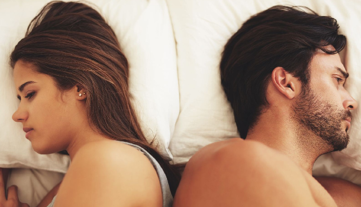 signs youre not attracted to your partner,relationship attraction signs,not sexually attracted to partner,losing attraction in relationship,signs of diminished attraction,relationship spark fading,understanding attraction shifts,attraction decline in relationships,relationship afloat,addressing relationship issues