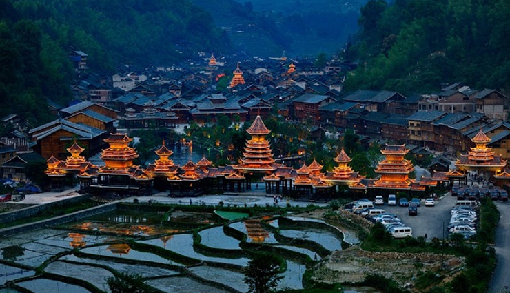 shilin stone forest,tiger leaping gorge,zhaoxing,chengdu,natural attractions in china,china,places to visit in china