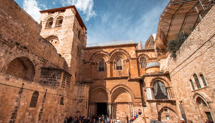 attractions in israel,israel,places to visit in israel,acre old city,masada,jerusalem old city,western wall,jerusalem,the church of the holy sepulchre and via dolorosa