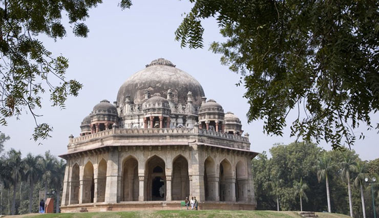 attractions of delhi,places to visit in delhi,delhi,champa gali,shahpur jat,sunder nursery,humayun tomb,red fort