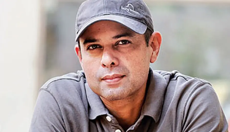 असिस्टेंट डायरेक्टर से सफल निर्माता बनने तक, अतुल अग्निहोत्री ने मेहनत और विजन से बनाई बॉलीवुड में खास पहचान