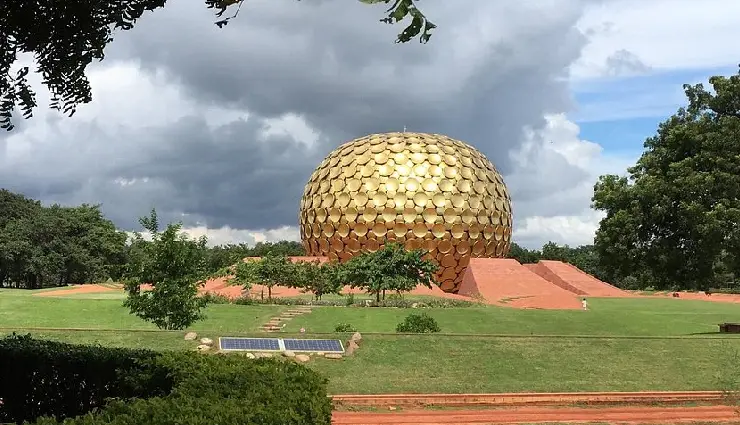 pondicherry travel,puducherry tourism,french riviera of the east,pondicherry attractions,pondicherry beaches,pondicherry heritage,pondicherry architecture,puducherry culture,pondicherry food,pondicherry temples,pondicherry sightseeing,travel to pondicherry,pondicherry itinerary,pondicherry experiences