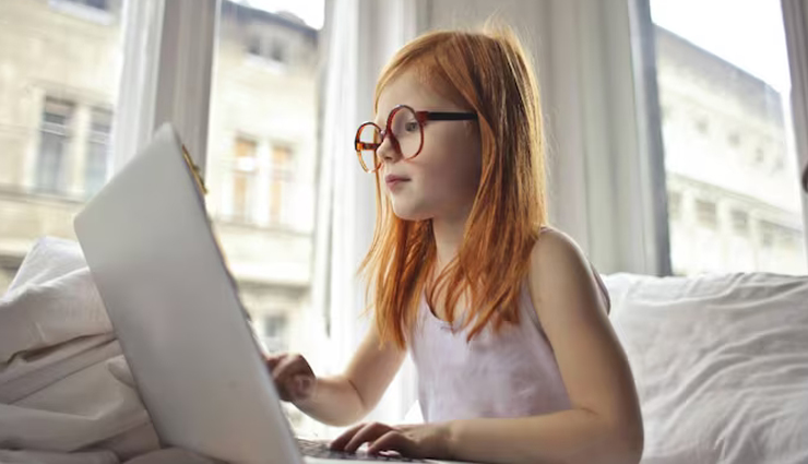 विश्व में पहली बार हुआ ऐसा: ऑस्ट्रेलिया ने 16 वर्ष से कम उम्र के बच्चों के लिए सोशल मीडिया पर प्रतिबंध लगाया