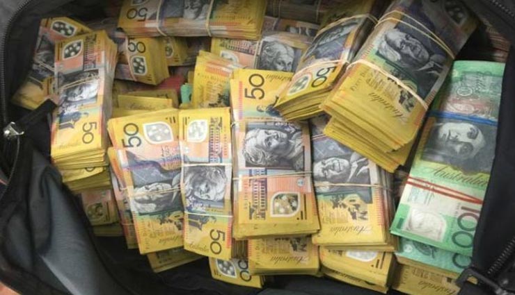 नोट छापते वक्त हुई एक गलती और इस देश को भुगतना पड़ा 11 हजार करोड़ का नुकसान