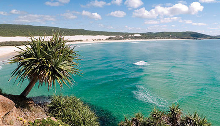 australia,places to visit in australia,tourist attraction in australia,opera house in sydney,harbor bridge in sydney new south wales,heide museum of modern art in melbourne,uluru in yulara,freser island in great sandy national park