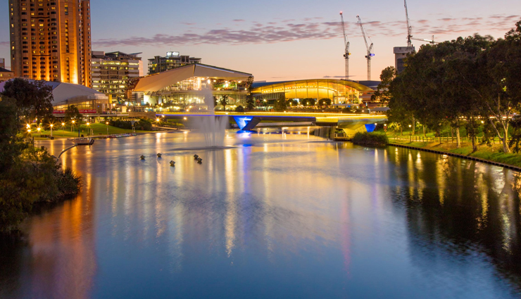 australia,famous places in australia,tourist attraction in australia,sydney,cairns and port douglas,hobart,melbourne,adelaide