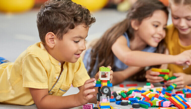 autism in kids,autism spectrum disorder,dealing with autism,tips for autism,managing autism in children,autism communication strategies,sensory comfort autism,positive reinforcement autism,autism routine and structure,professional support for autism,parenting tips for autism,autism early intervention